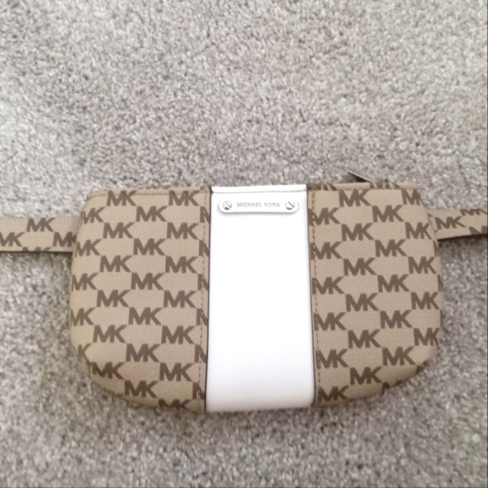 Michael Kors Fannie Pack